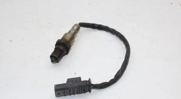 BMW 4 F32 F33 Lambda probe sensor 8570230