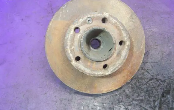 Renault Master II Front wheel hub spindle knuckle