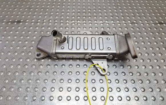 Alfa Romeo Giulia EGR valve cooler 500564370 05281546AB