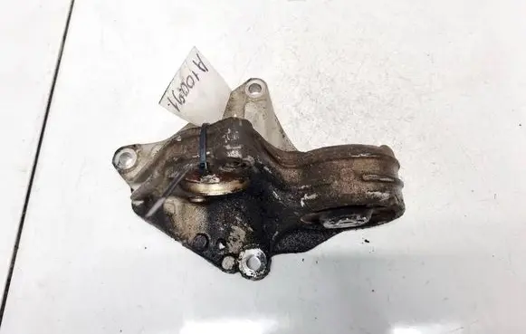 Peugeot 206 Engine mount bracket 96462509