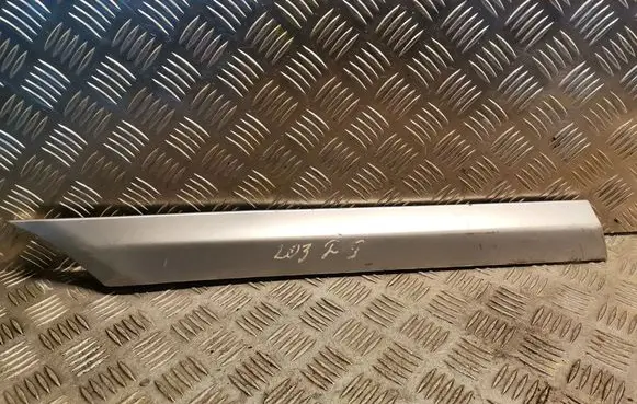 Mercedes-Benz C W203 Rear fender molding trim 2036900862