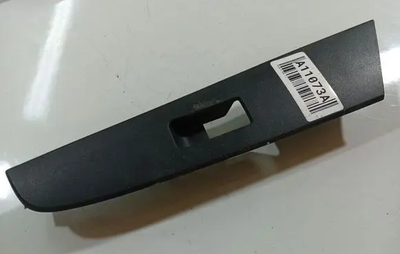 Mazda 3 I Front door window switch trim BP4K5281J