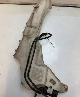 Ford Focus Windshield washer fluid reservoir/tank 4m51-13158