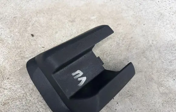 Volvo S80 Front driver seat rail trim 30662551