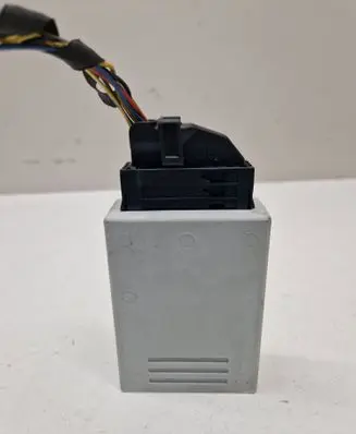 BMW 5 E60 E61 Center console control module 9183233 514799 28137346