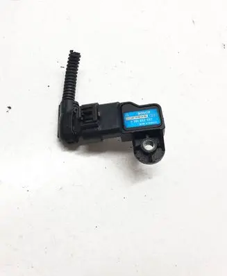 Opel Zafira B Air pressure sensor 0281002437 0512091CD6
