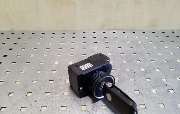 Volkswagen Phaeton Ignition lock 3D0905865E