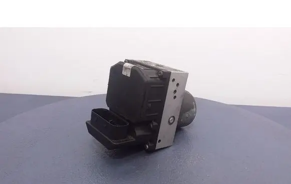BMW 5 E39 ABS Pump 6756340