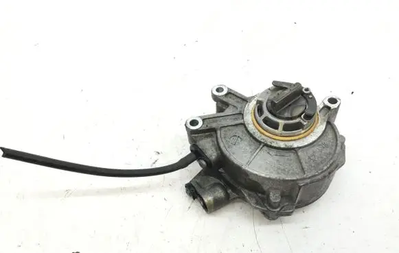 BMW 6 F12 F13 Vacuum pump 11668605976