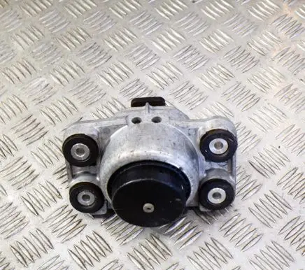 Land Rover Range Rover Sport L494 Engine mount bracket