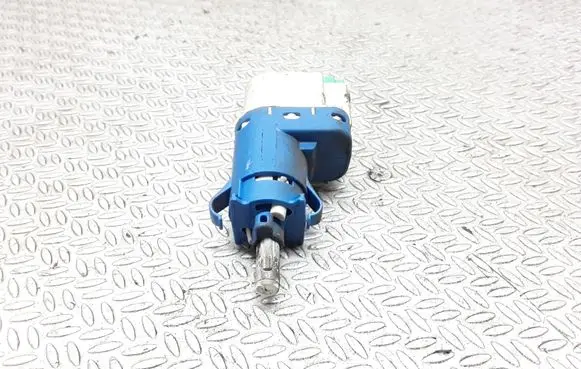 Mazda 3 I Brake pedal sensor switch 3M5T9C872AB