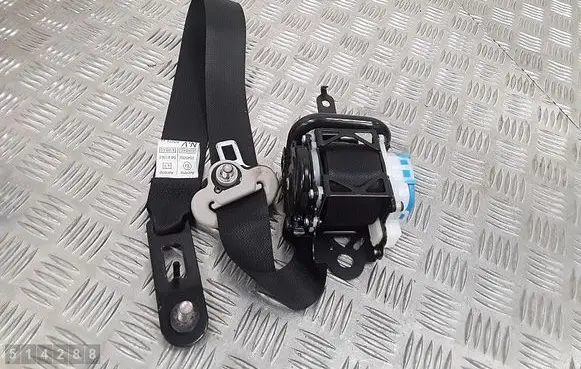 Mazda CX-5 Front seatbelt e40541062