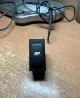 Peugeot 307 Electric window control switch 96360166XT