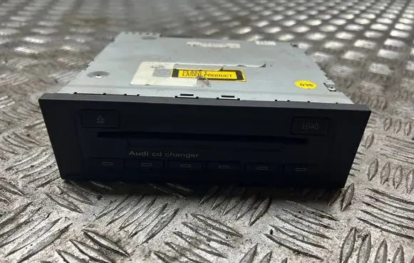 Audi A4 S4 B7 8E 8H CD/DVD changer 8E0035111D