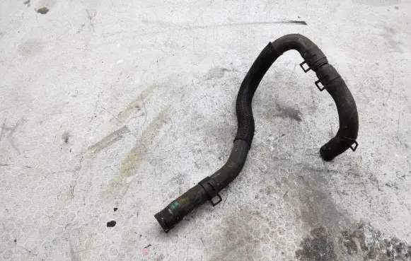 Chevrolet Captiva Engine coolant pipe/hose