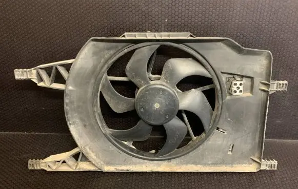 Renault Espace IV Electric radiator cooling fan 1831068000