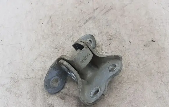 Toyota Corolla Verso E121 Rear door upper hinge NOCODE