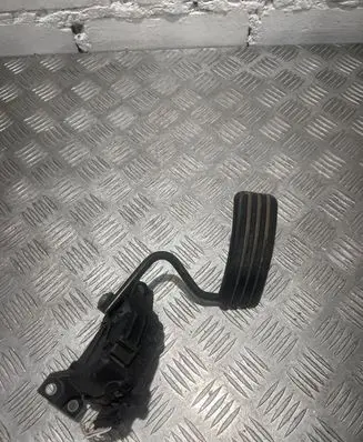 Renault Espace II Accelerator throttle pedal 8200007513