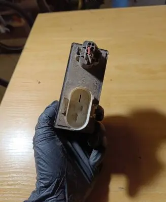 Volkswagen Vento Coolant fan relay 1H0919506A 898659