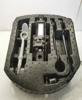 Jeep Grand Cherokee Tool set 68145664AA