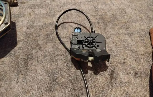 Ford Focus Tailgate/trunk/boot lock/catch/latch 1S4AN43102AB