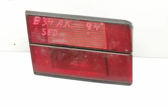 BMW 5 E34 Tailgate rear/tail lights