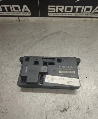 Mercedes-Benz E W211 Door control unit/module 2118200426