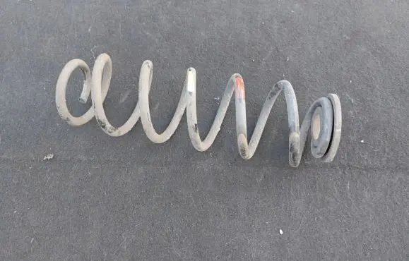 Toyota Prius (XW50) Rear coil spring