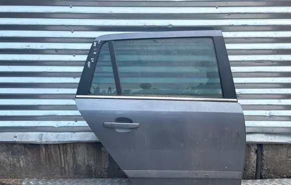 Rear door