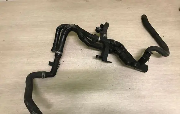 Ford Focus C-MAX Engine coolant pipe/hose