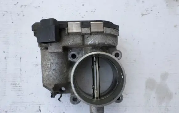 Mercedes-Benz C W204 Throttle valve A1110980050