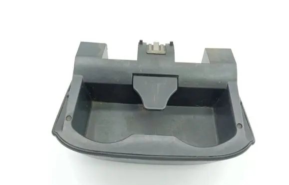 Cup holder front