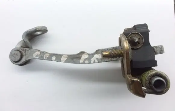 Renault Clio II Front door check strap stopper BC65AV