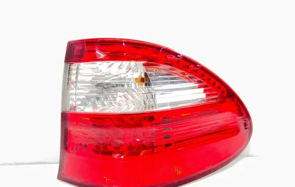 Mercedes-Benz E W211 Rear/tail lights 379142