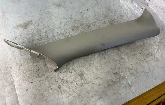 Chrysler 300 - 300C (A) pillar trim 0um02bdxaf