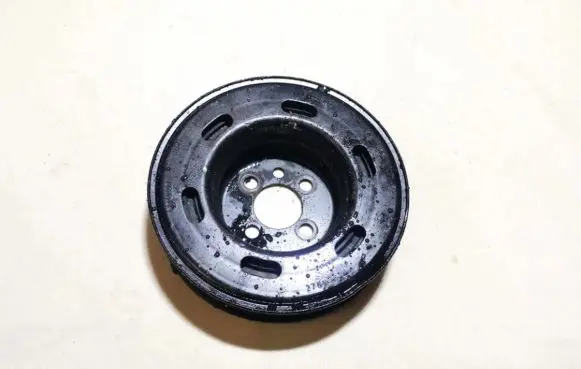 Audi A3 S3 8L Crankshaft pulley 06a105243c