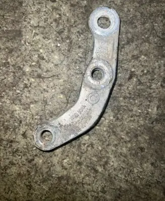 BMW 5 E39 Sway bar bush bracket, front 1091987 913563