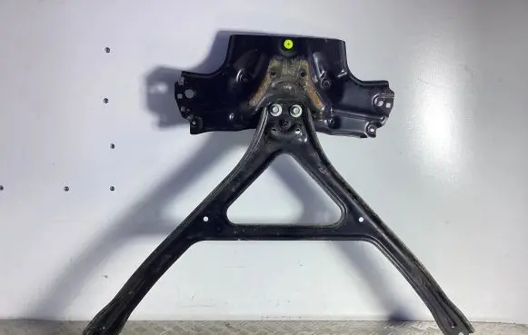 Lexus RC Engine mounting bracket