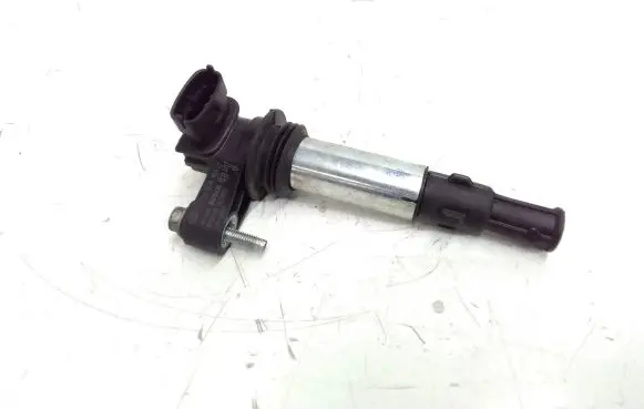 Cadillac CTS High voltage ignition coil 0221604104 12613057