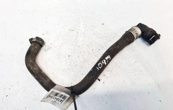 Engine coolant pipe/hose