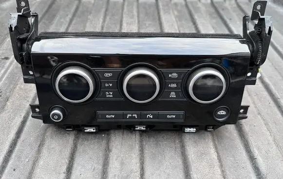 Land Rover Discovery 5 Climate control unit HY3204268A 105879914C HY3213B610AA