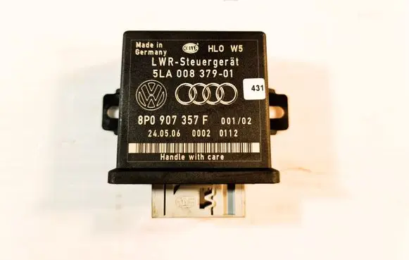 Audi A6 S6 C6 4F Headlight level height control switch 8P0907357F 5LA008379