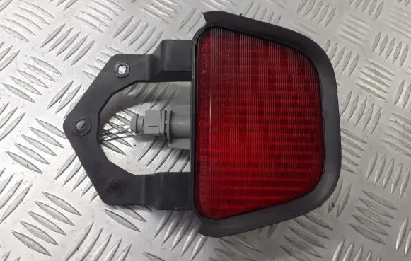 Toyota Avensis T220 Third/center stoplight 54533721