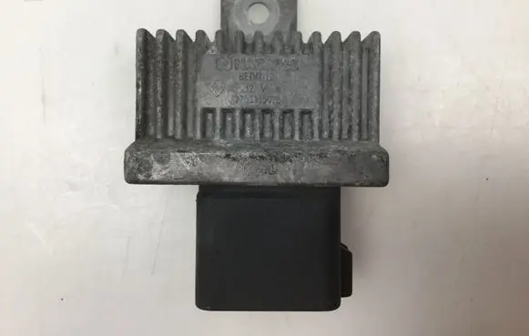 Nissan Micra Glow plug pre-heat relay 7700115078
