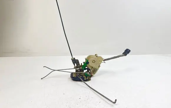 KIA Sorento Front door lock