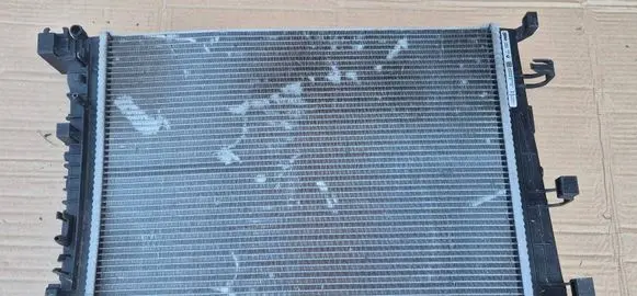 Dacia Sandero III Coolant radiator