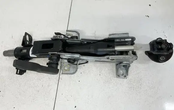 Volvo S60 Steering wheel axle P9491778 T330202407