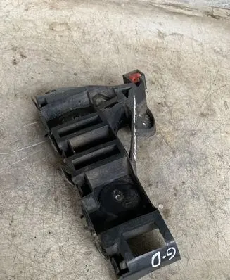 Opel Adam Rear bumper mounting bracket 1335610