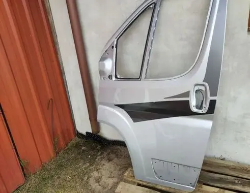 Fiat Ducato Front door