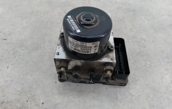 Volvo XC90 ABS Pump P3064397930643982
